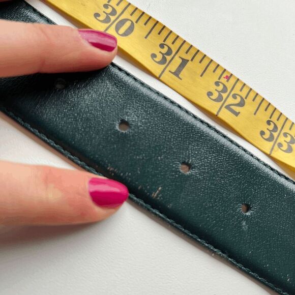 Vintage 1980s Green Leather Belt with Geometric Gold Buckle - Liz Claiborne - Picture 6 of 8